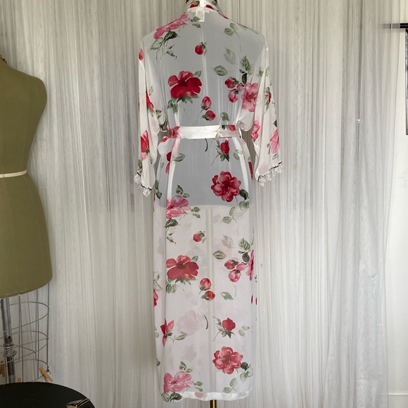 REDUCED 💝 Vtg 80’s “Private Luxuries” flowers honey moon long robe! Size Medium - Picture 3 of 15